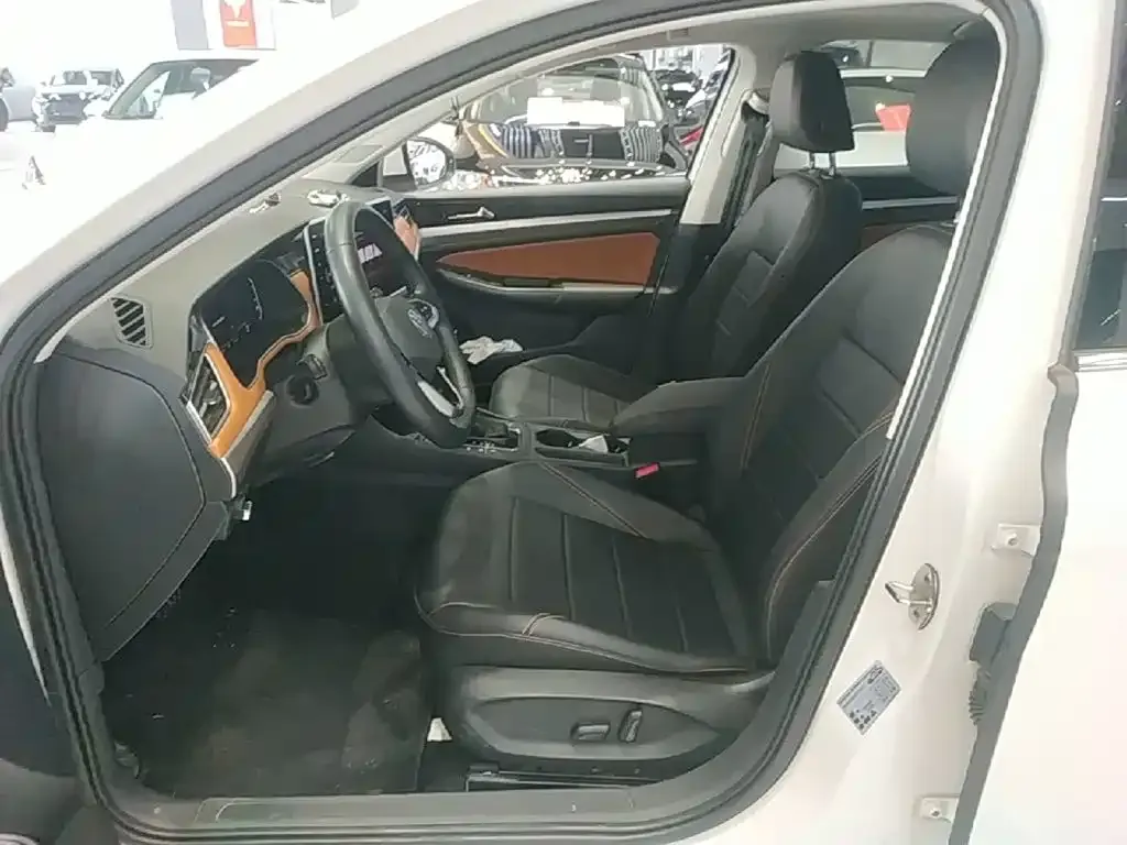 Volkswagen Bora 200TSI DSG Yuexing PRO Edition 2022 — фото 14