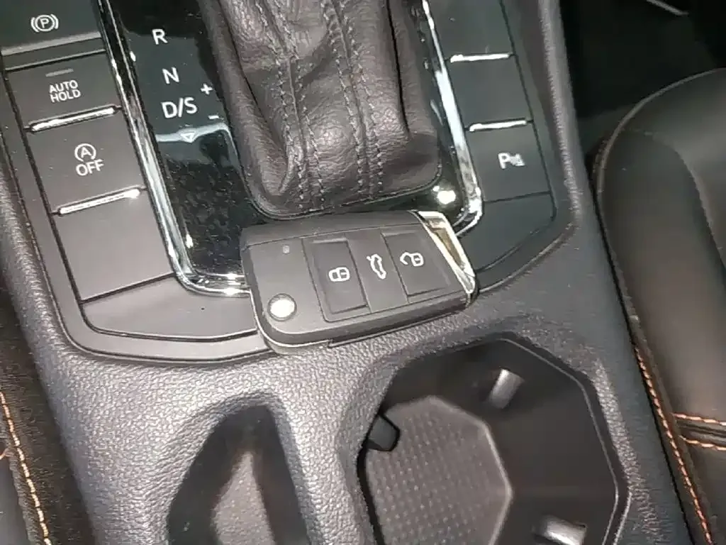 Volkswagen Bora 200TSI DSG Yuexing PRO Edition 2022 — фото 8