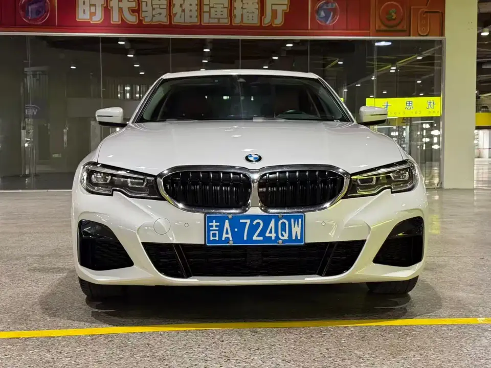 BMW 3 Series 325i M Sport Package 2022