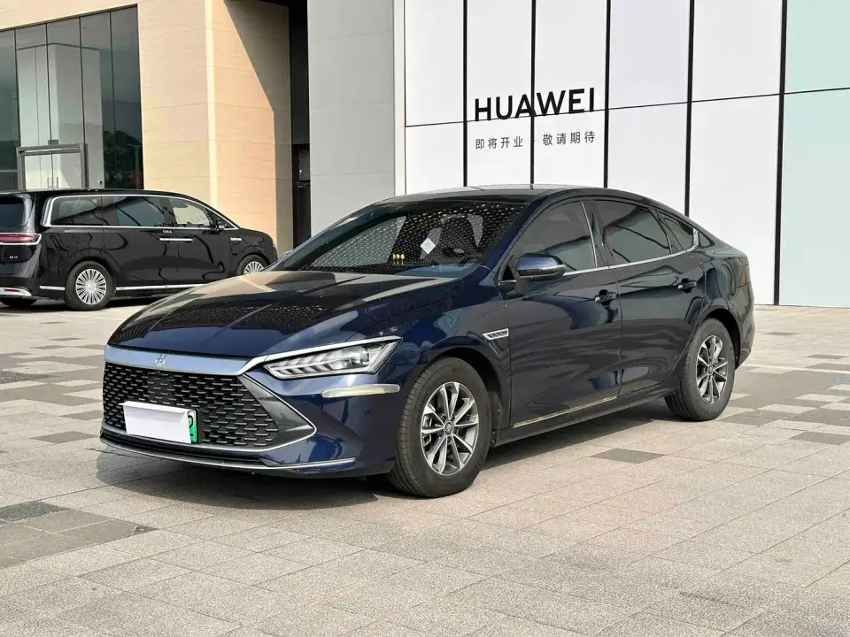 BYD Qin PLUS Champion Edition DM-i 55KM Leading 2023