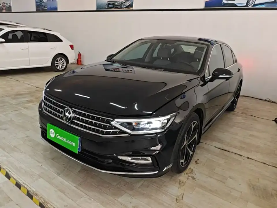 Volkswagen Magotan 2 Million Units Anniversary Edition 330TSI DSG Leading Type 2023
