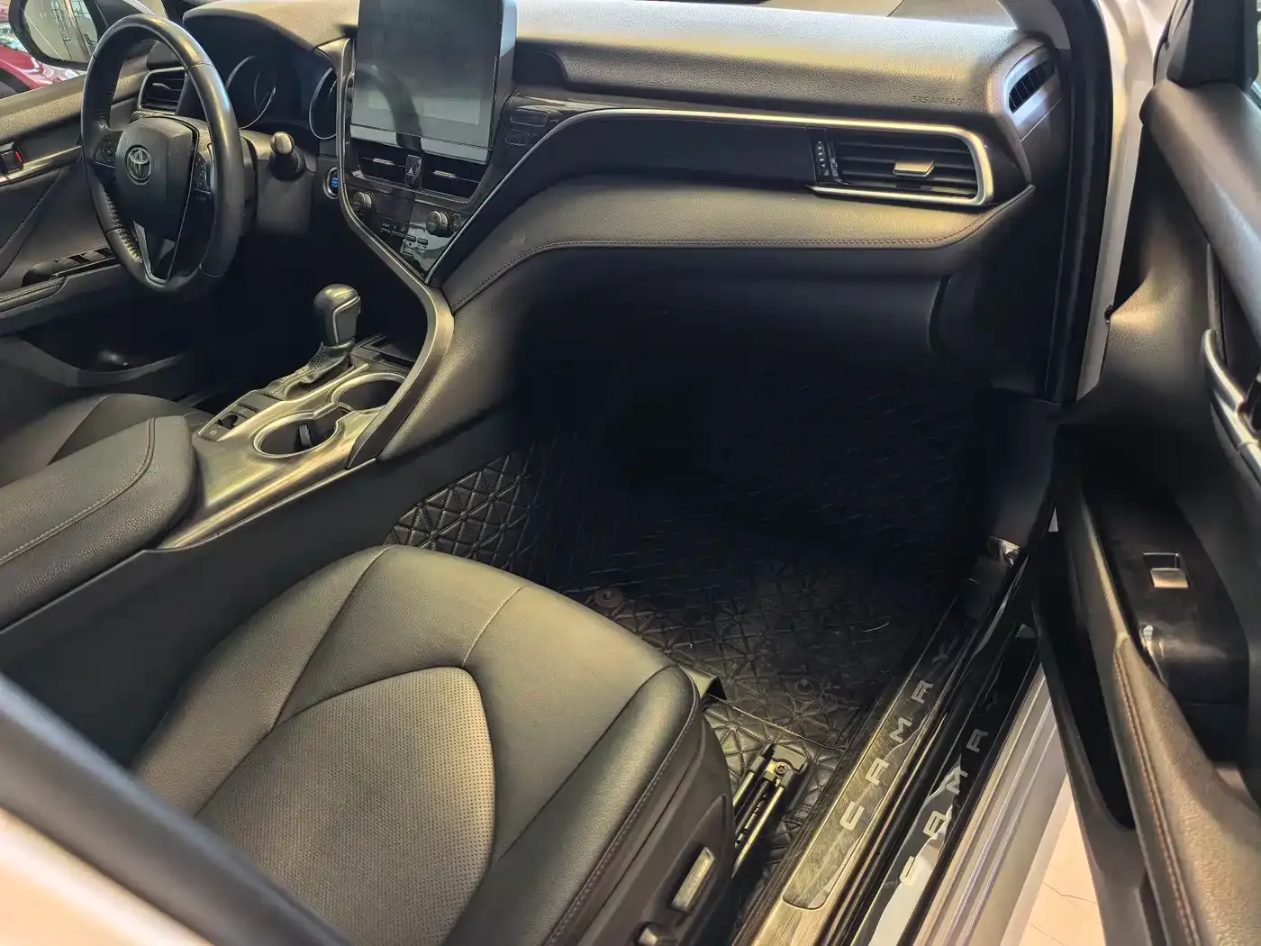 Toyota Camry 2.0G Luxury Edition 2022 — фото 9