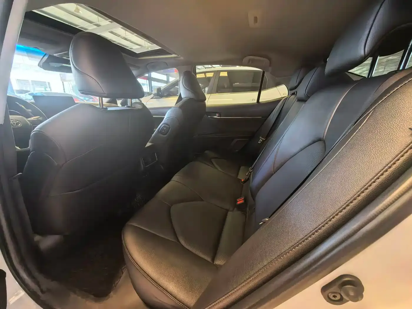 Toyota Camry 2.0G Luxury Edition 2022 — фото 10