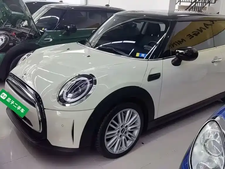 Mini MINI Facelift 1.5T COOPER Classic 2022