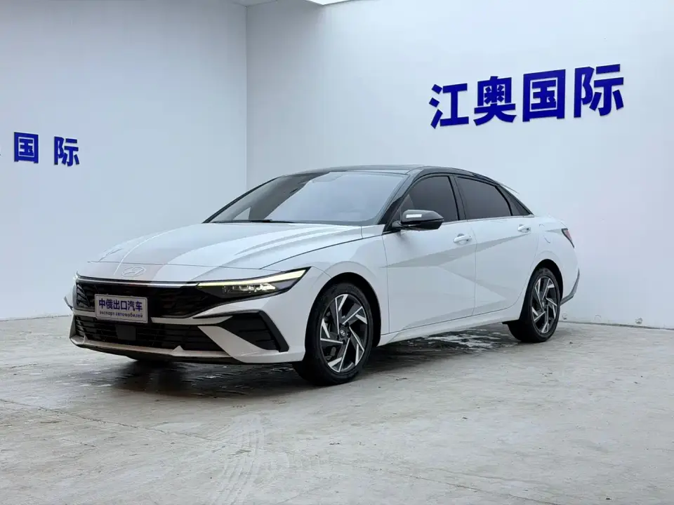 Hyundai Elantra Model 1.5L CVT LUX Premium Edition 2023