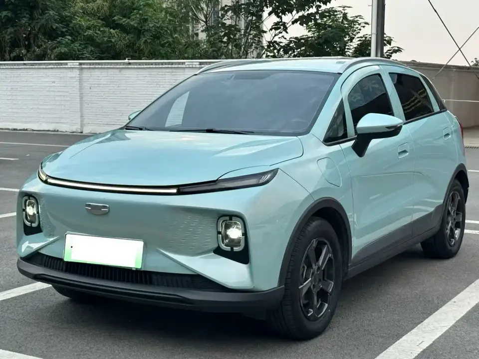 Geely Geometry E Firefly Model 401km Fluorescent 2024