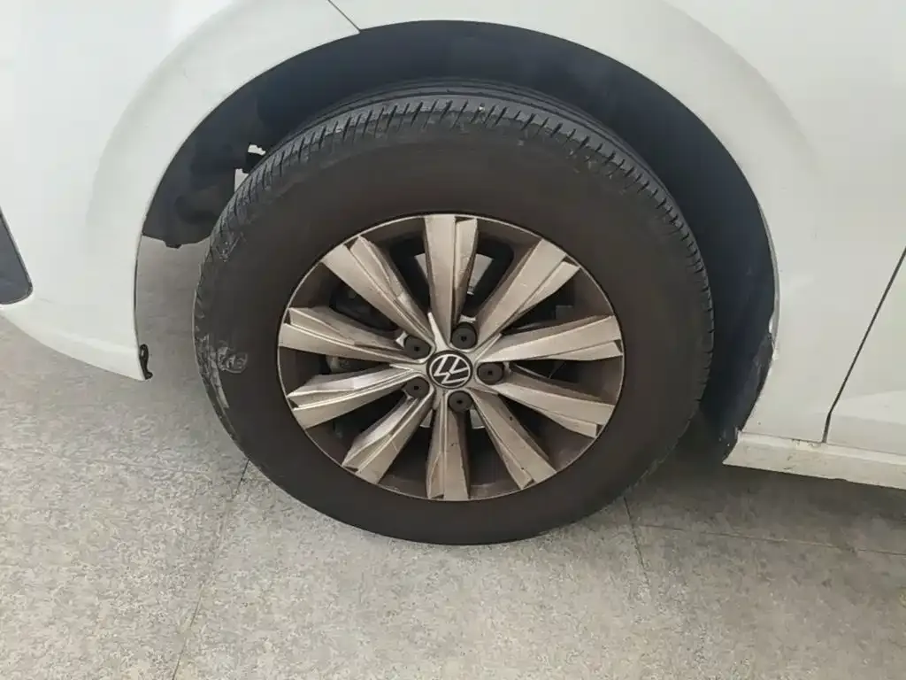 Volkswagen Lavida New Edge 1.5L Outstanding New Ease 2025 — фото 22