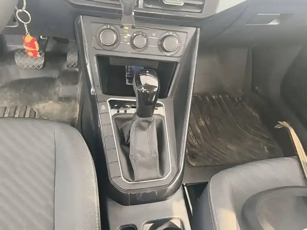 Volkswagen Lavida New Edge 1.5L Outstanding New Ease 2025 — фото 13