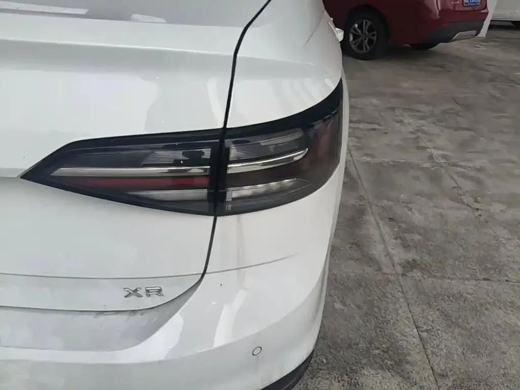 Volkswagen Lavida New Edge 1.5L Outstanding New Ease 2025 — фото 7