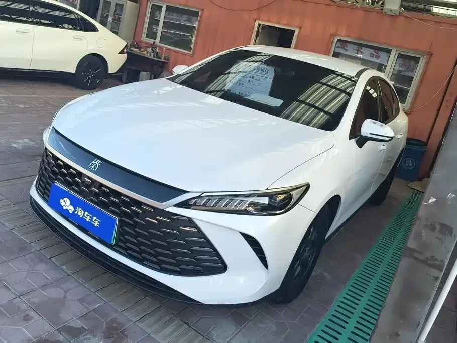 BYD Qin PLUS DM-i Smart Drive Edition 55KM Surpassing Type 2025