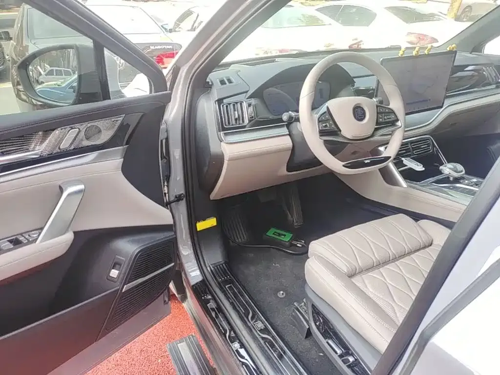 BYD Tang New Energy DM-i 115KM Cloud Chariot Flagship 2024 — фото 15