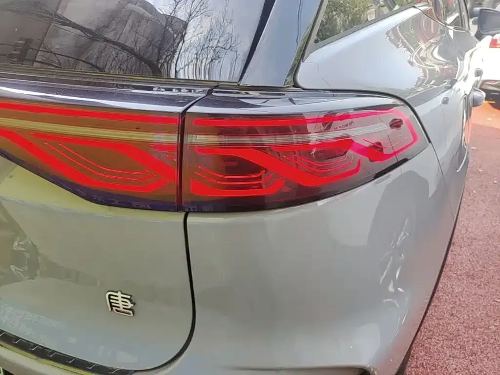 BYD Tang New Energy DM-i 115KM Cloud Chariot Flagship 2024 — фото 7