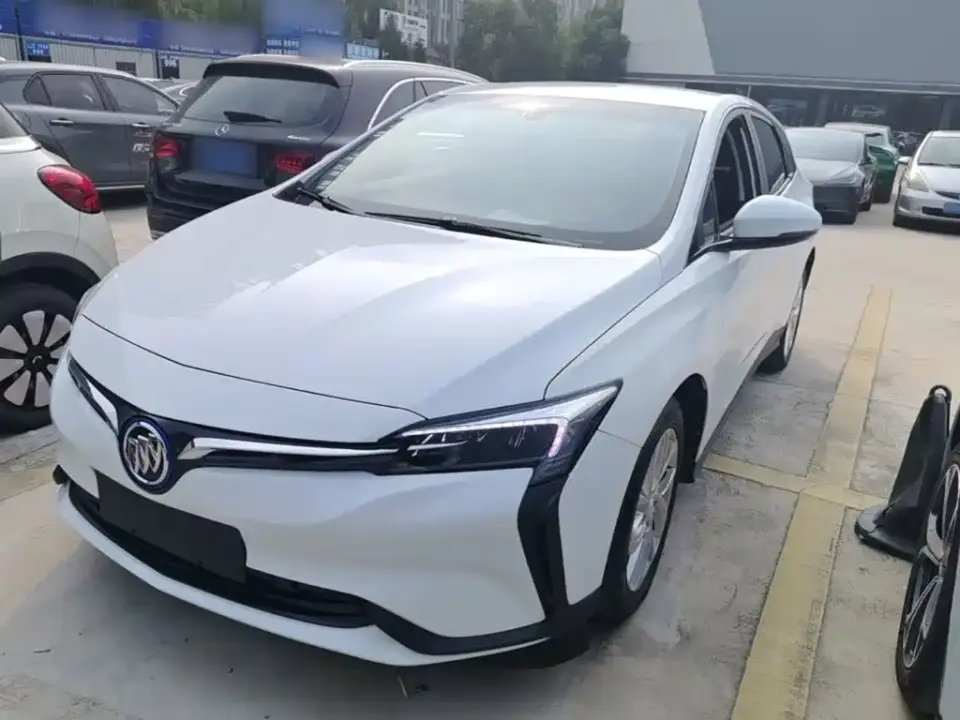 Buick Velite 6 Connected Fashion PLUS 2023