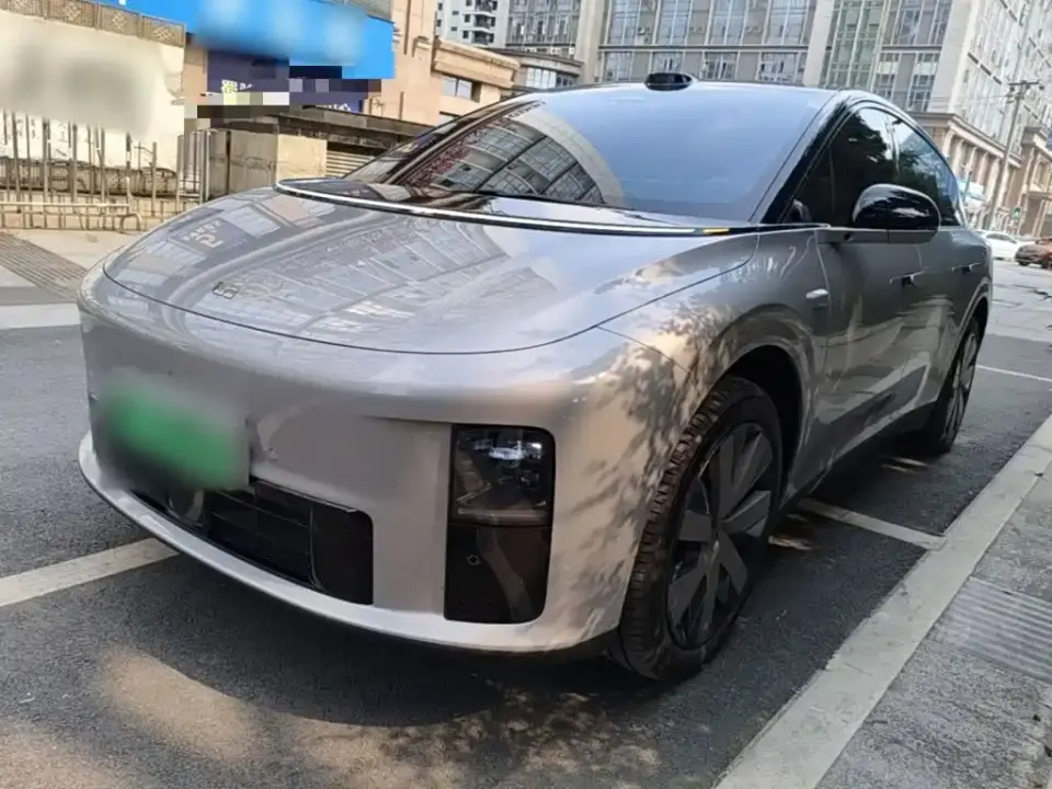 Li Auto i6 4WD Base Model 2026