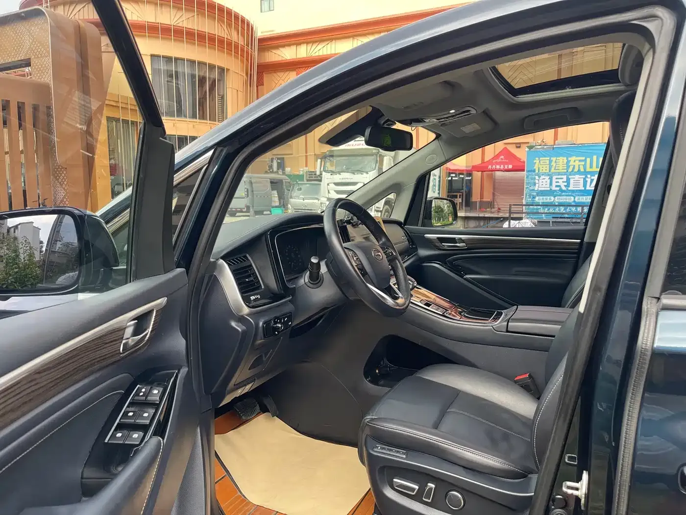 GAC Trumpchi M8 Leading Show Series 390T Ultimate Edition 2021 — фото 9