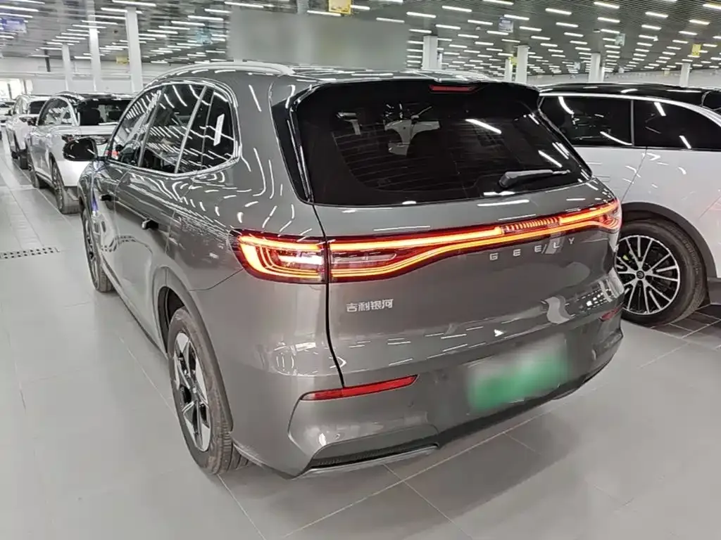 Geely Galaxy Galaxy E5 610km Explorer+ Edition 2025 — фото 4