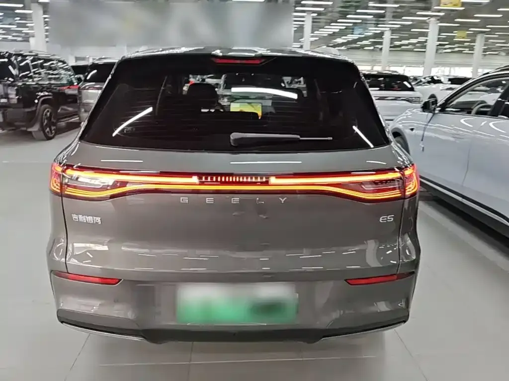 Geely Galaxy Galaxy E5 610km Explorer+ Edition 2025 — фото 5