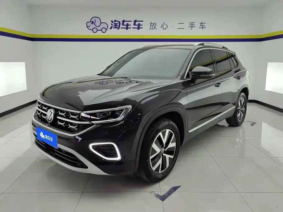 Volkswagen Tayron Shared Joy 300TSI 2025