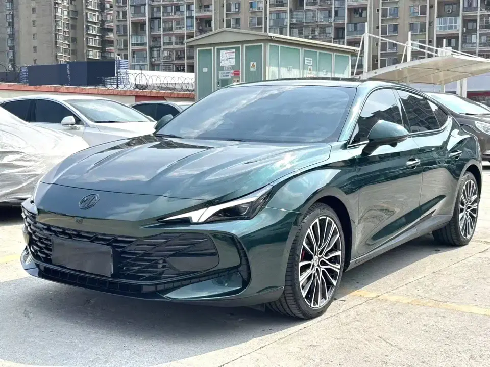MG MG7 2.0T 405 AT Luxury Edition 2025