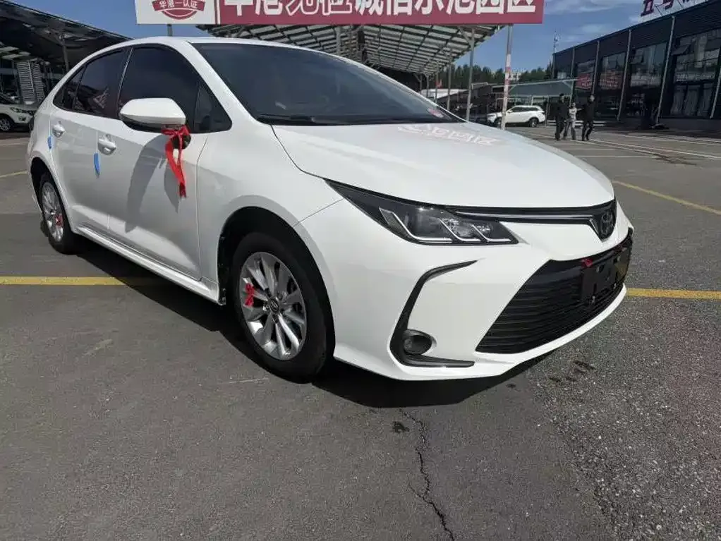Toyota Corolla 1.2T S-CVT Elite PLUS Edition 2022 — фото 2