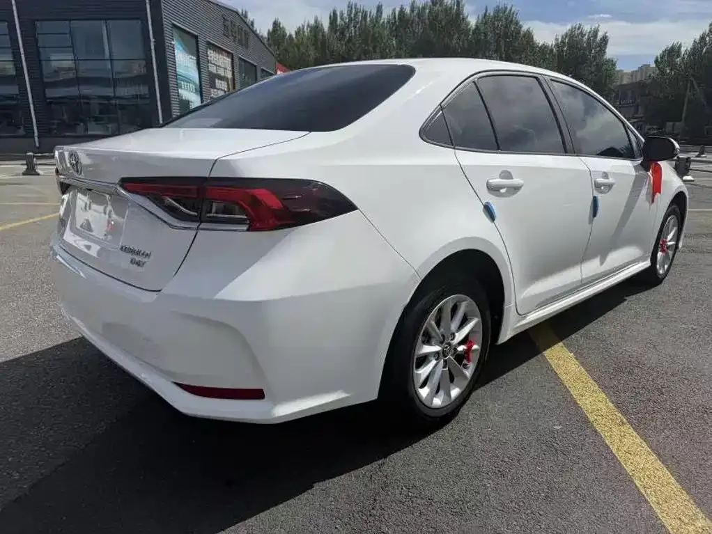 Toyota Corolla 1.2T S-CVT Elite PLUS Edition 2022 — фото 9