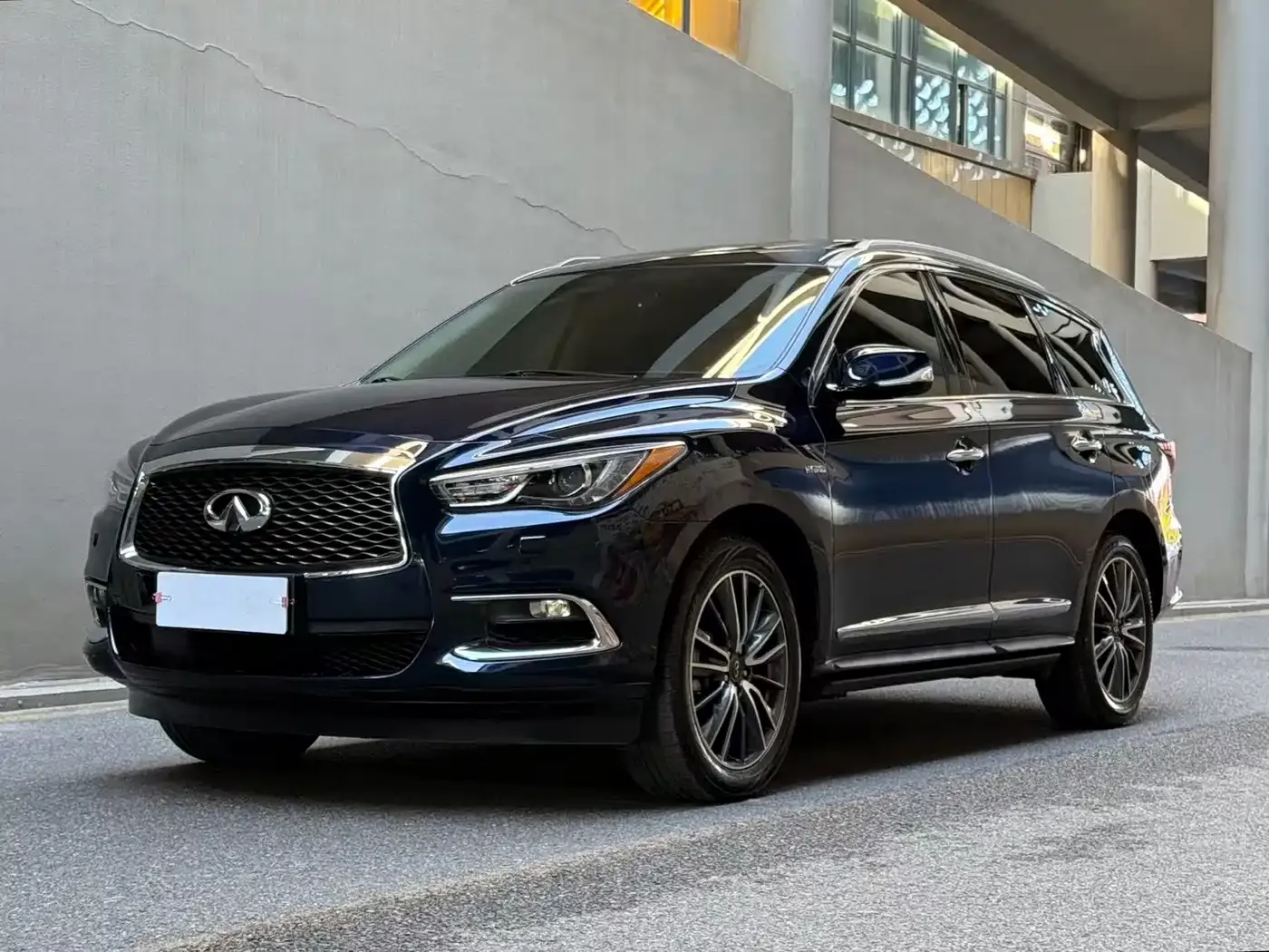 Infiniti QX60 (Import) 2.5 S/C Hybrid 2WD Excellence Edition China VI 2021