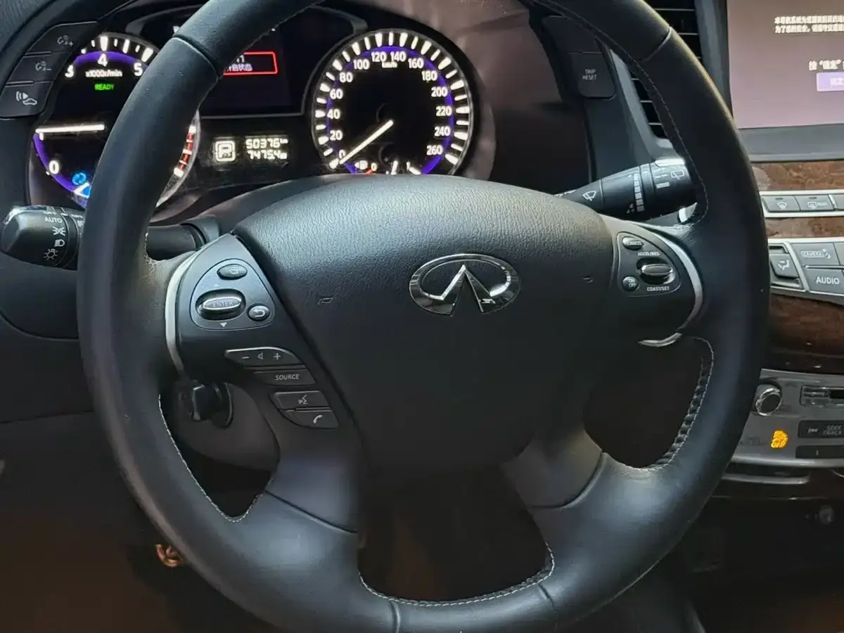 Infiniti QX60 (Import) 2.5 S/C Hybrid 2WD Excellence Edition China VI 2021 — фото 3