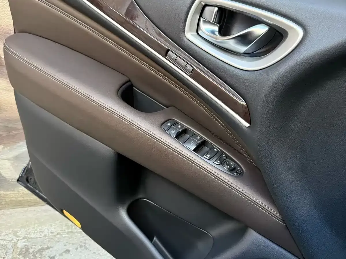 Infiniti QX60 (Import) 2.5 S/C Hybrid 2WD Excellence Edition China VI 2021 — фото 6