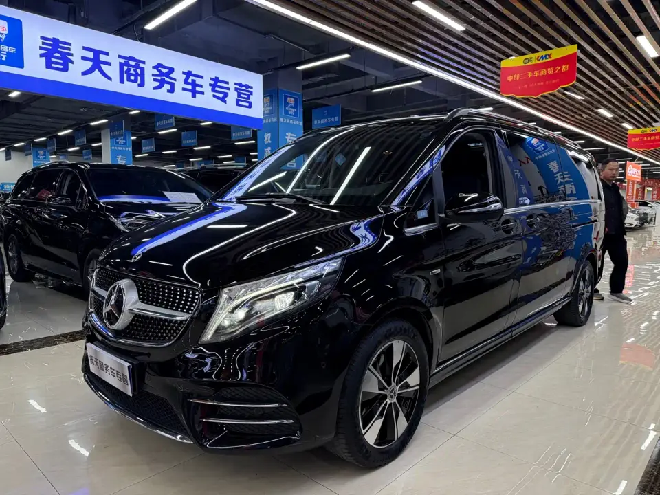 Mercedes-Benz V-Class Model V 260 L Long Wheelbase Luxury 2021