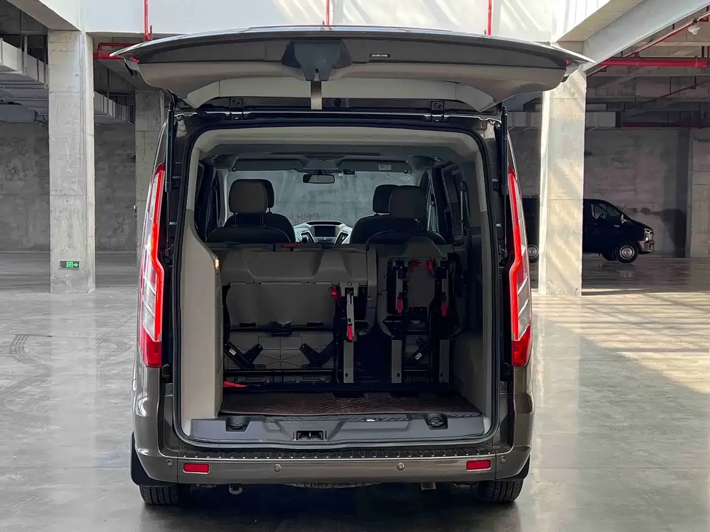 Ford Tourneo 2.0T Auto Jingrui Edition China VI 2021 — фото 6