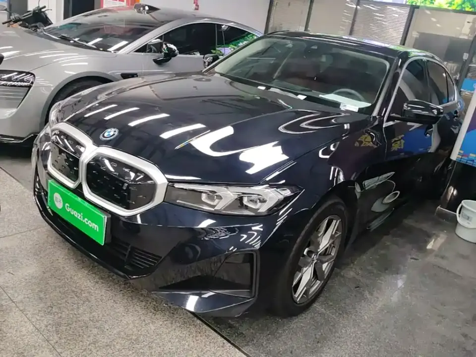 BMW i3 eDrive 35 L 2024