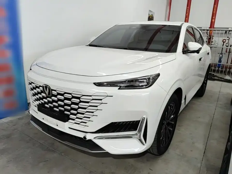 Changan UNI-K 2.0T FWD Comfort 2024