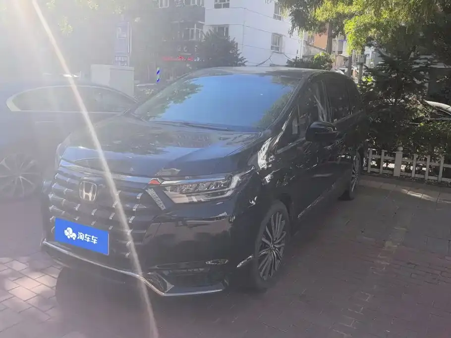 Honda Elysion 2.0L e:HEV Luxury 2022