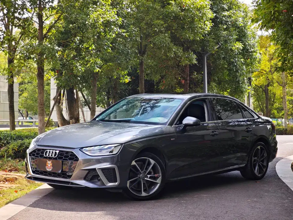 Audi A4L 40 TFSI Fashion Dynamic Edition 2021