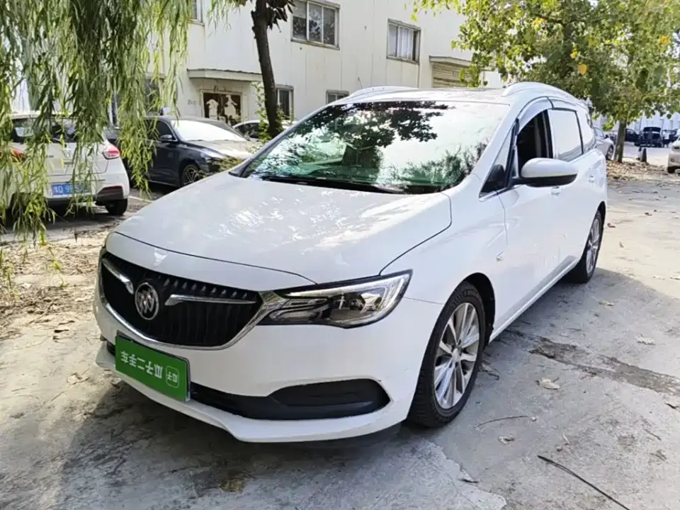 Buick GL6 323T Mild Hybrid Connected Luxury 2023