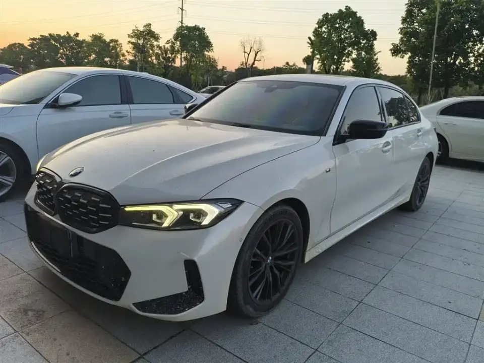 BMW 3 Series 325Li M Sport Black Night Package 2023