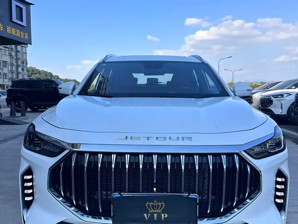 Jetour X70 PLUS Champion Edition 1.5T DCT Champion PRO 5-seater 2025