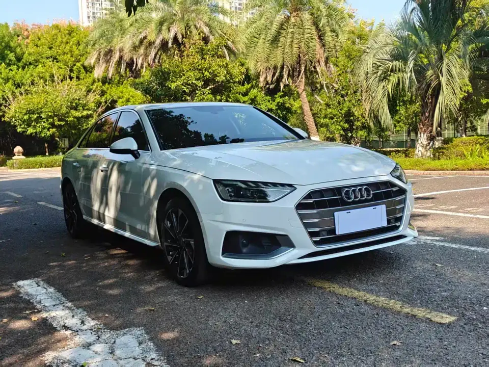 Audi A4L 40 TFSI Luxury Elegance 2022