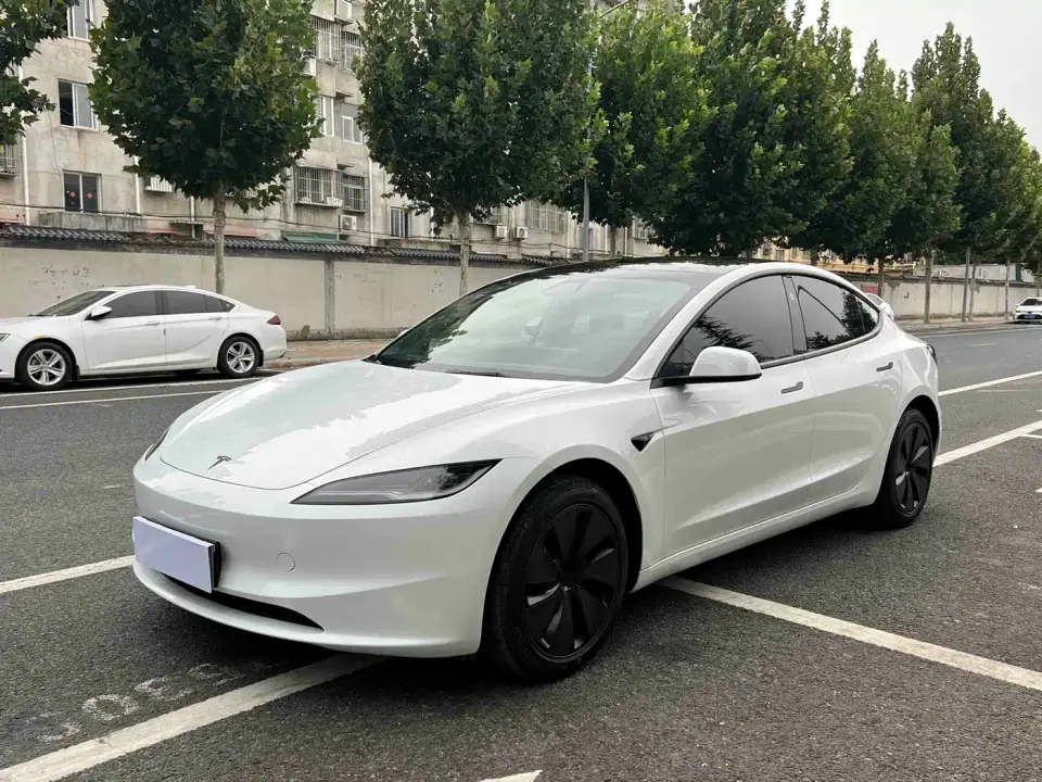 Tesla Model 3 Model Rear-Wheel Drive Edition 2026