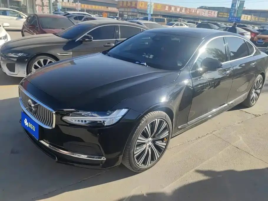 Volvo S90 B5 Intelligent Vision Luxury Edition 2022