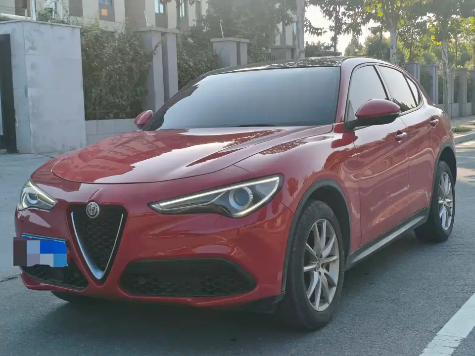 Alfa Romeo Stelvio 2.0T 280HP Luxury 2019