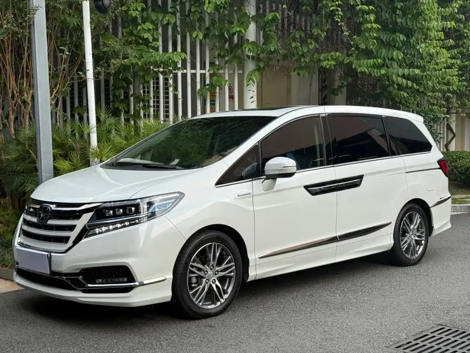 Honda Elysion 2.0L Hybrid Luxury Edition 2021