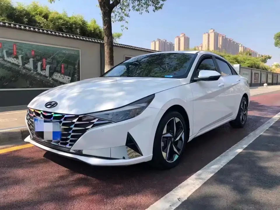 Hyundai Elantra 1.5L CVT GLS Leading Edition 2021