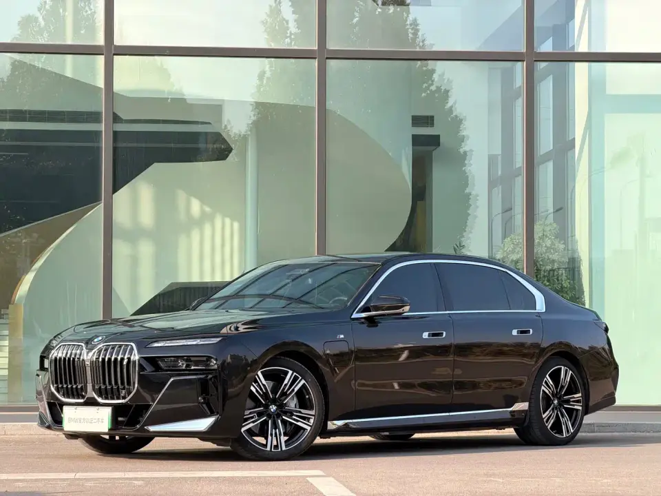BMW i7 eDrive50L Premium M Sport Package 2024