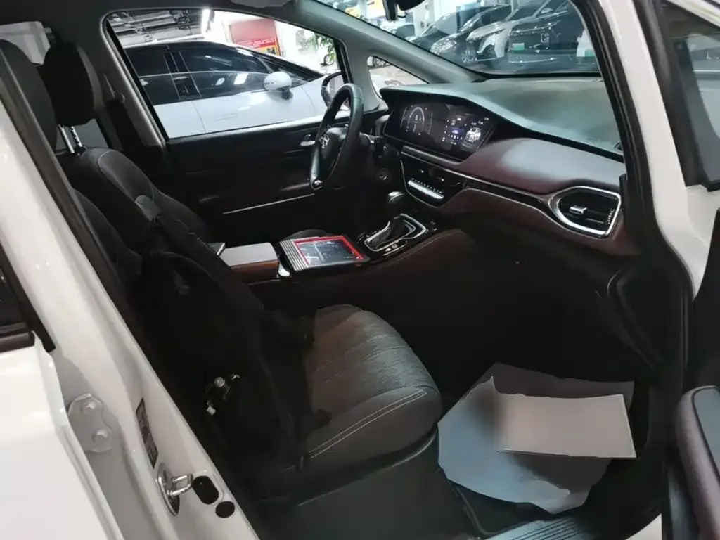 GAC Trumpchi M6 PRO 270T DCT Elite Edition 2023 — фото 24