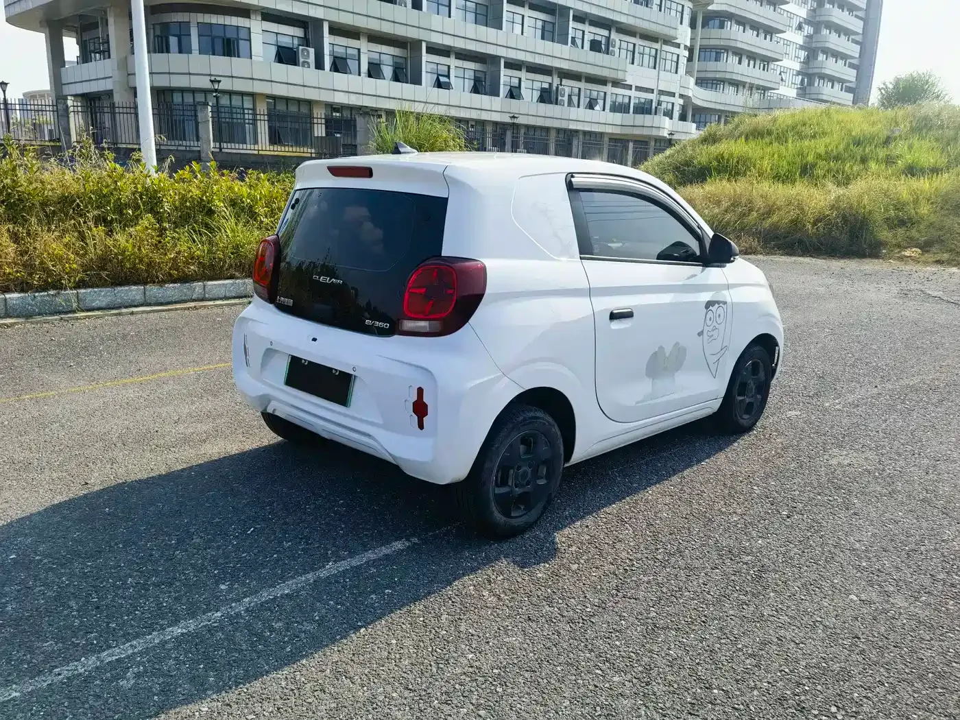 Roewe Kaiwei CLEVER 302km New Four-Seat Super Edition 2022 — фото 6
