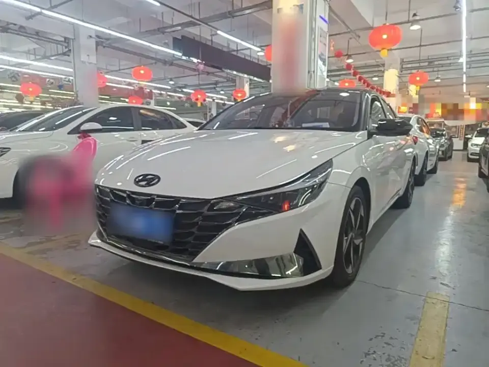 Hyundai Elantra 1.5L CVT TOP Flagship Edition 2021