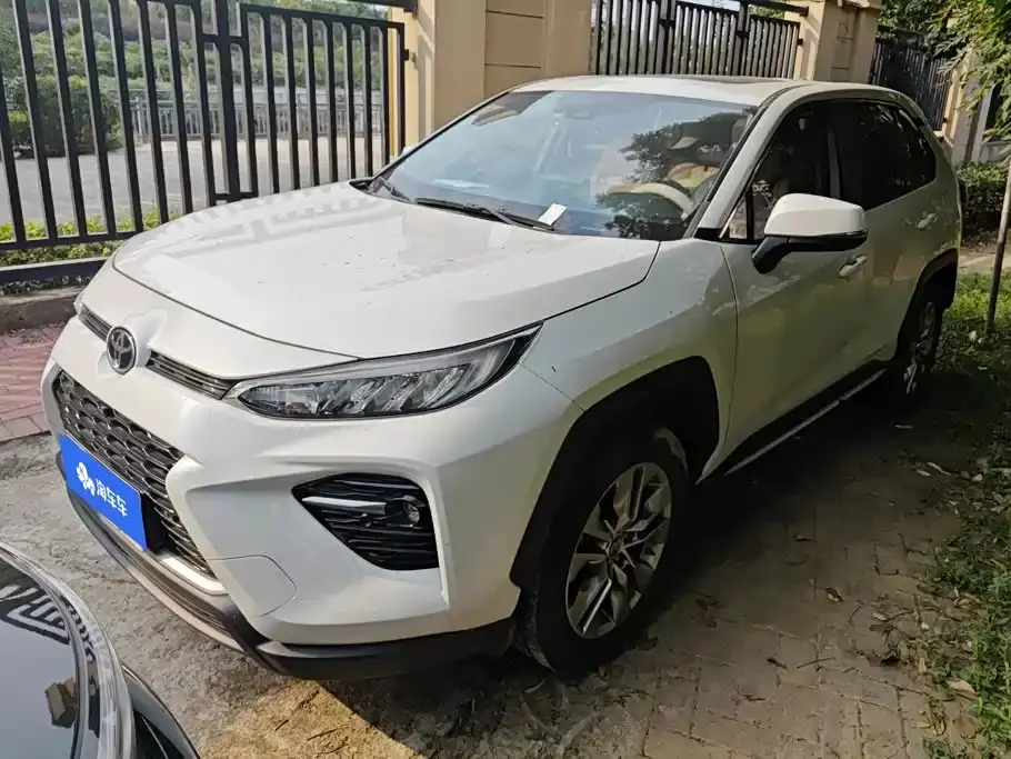 Toyota Wildlander 2.0L CVT FWD Luxury PLUS Edition 2022