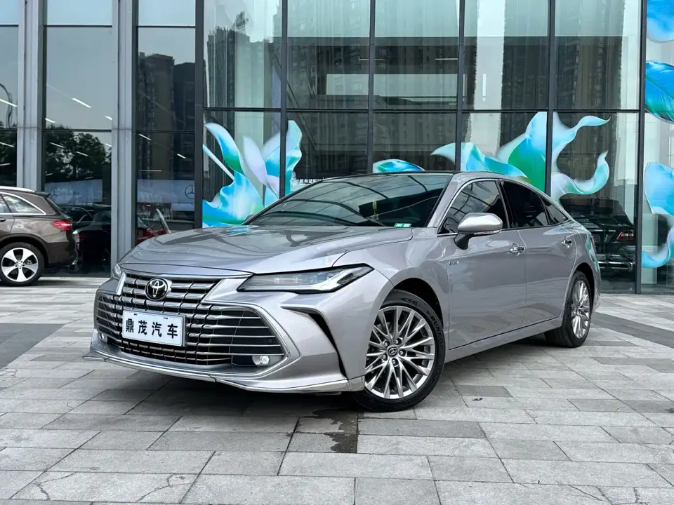 Toyota Avalon Hybrid 2.0L Luxury Edition 2025