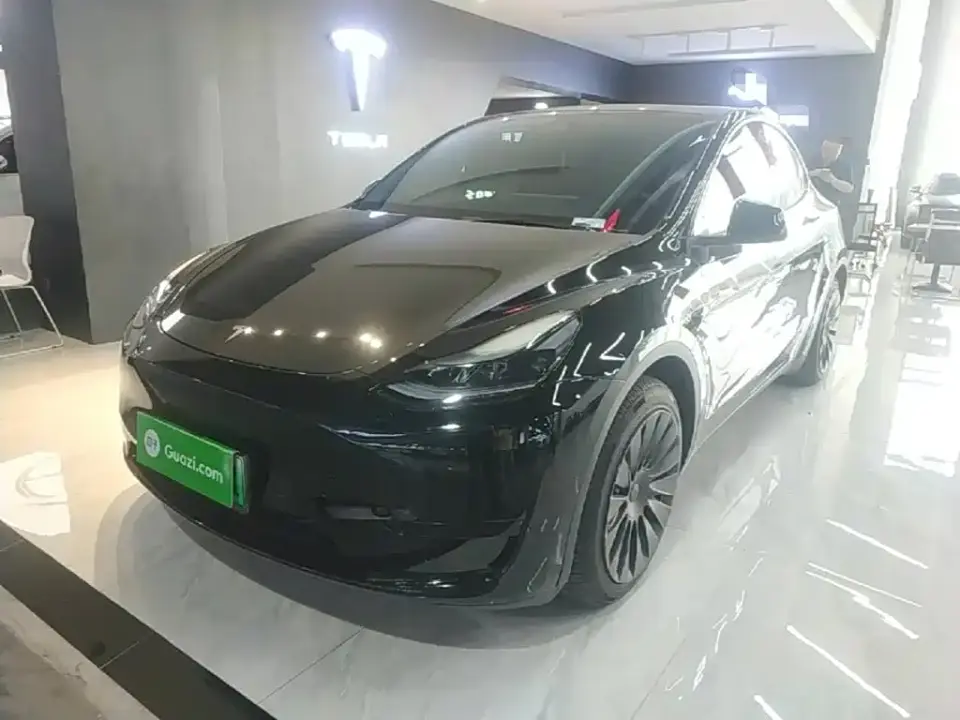 Tesla Model Y Facelift Rear-Wheel Drive Version 2023